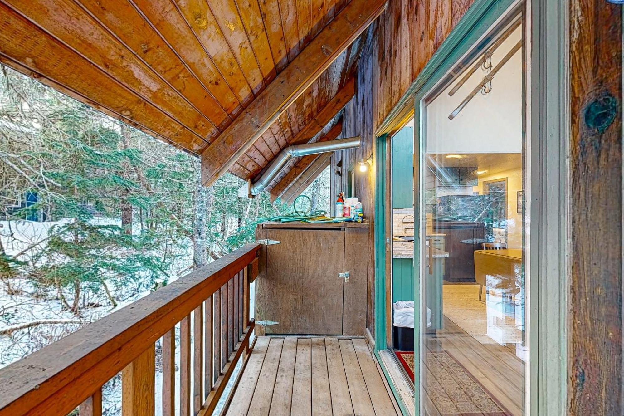 Kelly'S Chalet Гърдууд Екстериор снимка