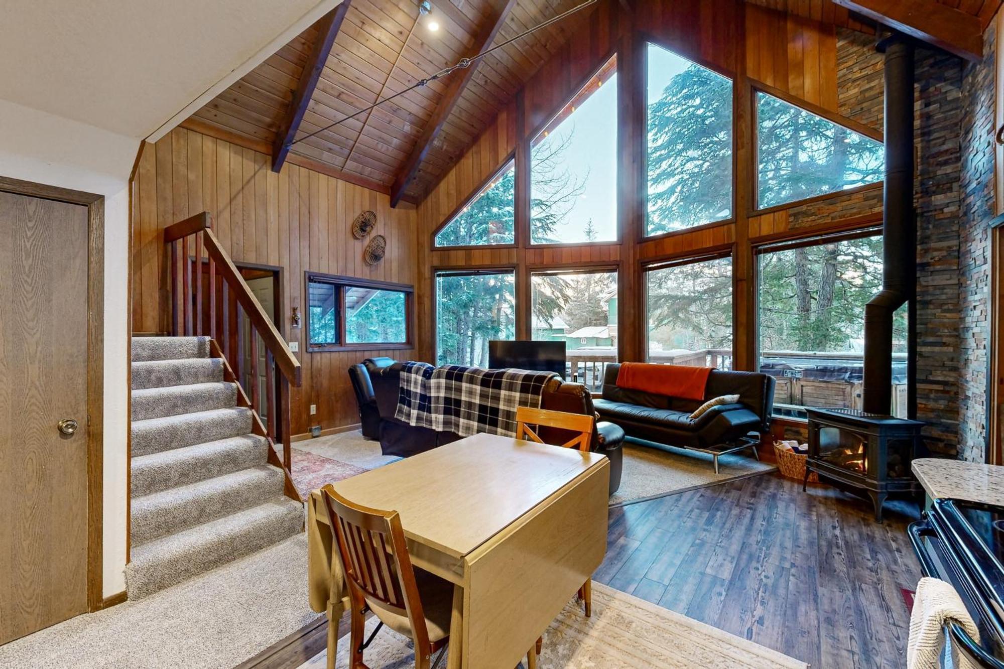 Kelly'S Chalet Гърдууд Екстериор снимка